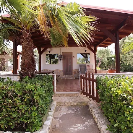 Πάρκο διακοπών Villaggio Club Degli Ulivi 4*
