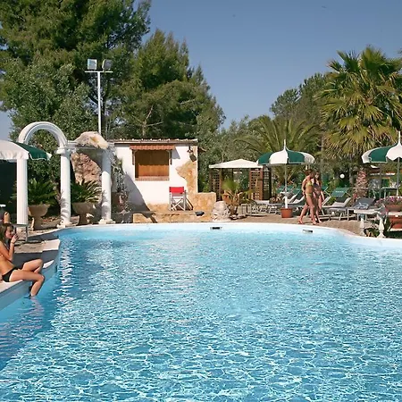 Villaggio Club Degli Ulivi Πάρκο διακοπών Βιέστε