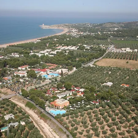 Villaggio Club Degli Ulivi Βιέστε