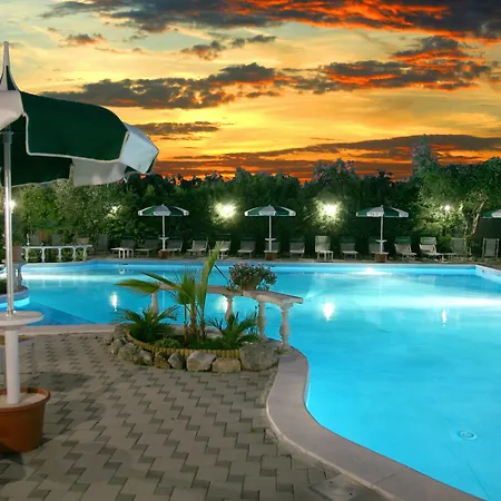 Villaggio Club Degli Ulivi Πάρκο διακοπών 4*