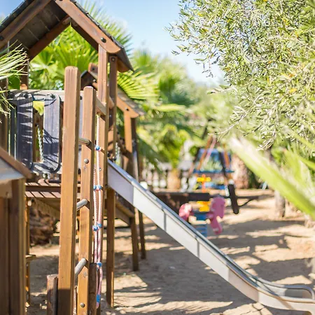 Πάρκο διακοπών Villaggio Club Degli Ulivi 4*